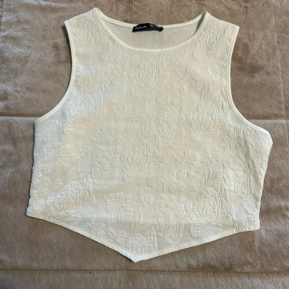 Salanta Cropped Sleeveless Top Size Medium 6 White Tank Bridal